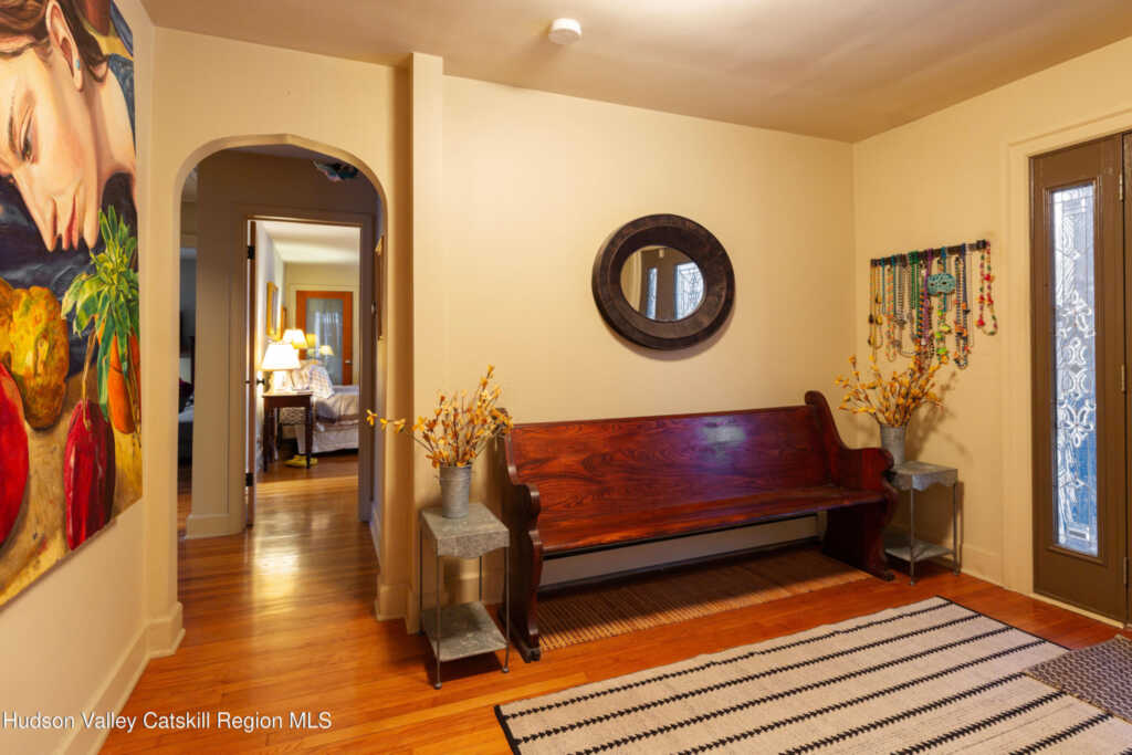 95 Lakeview Avenue, Kingston, NY 12401 - Photo 4 of 37