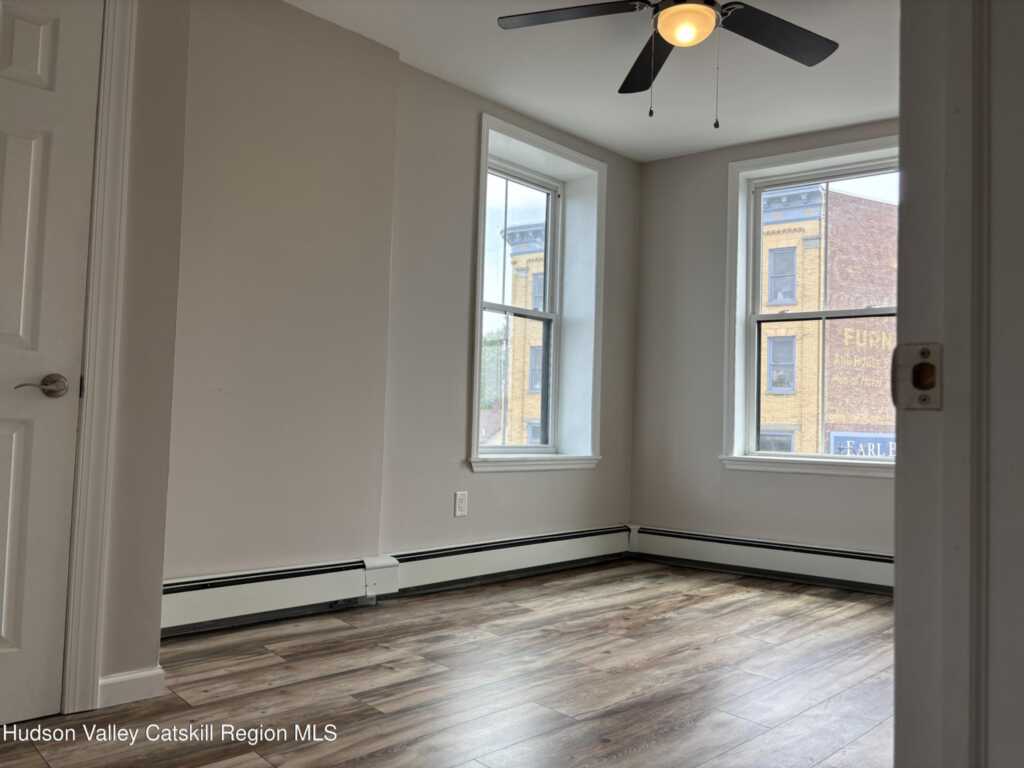 666 Broadway, Unit ##3  3rd Fl, Kingston, NY 12401 - Photo 12 of 16