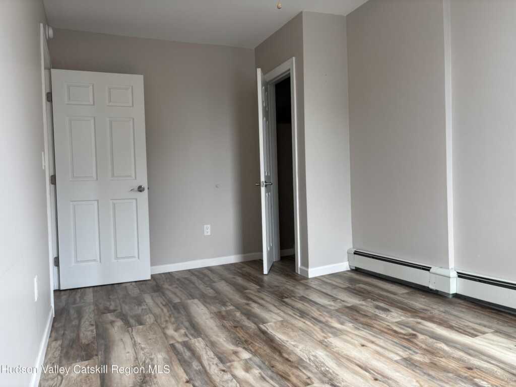 666 Broadway, Unit ##3  3rd Fl, Kingston, NY 12401 - Photo 15 of 16