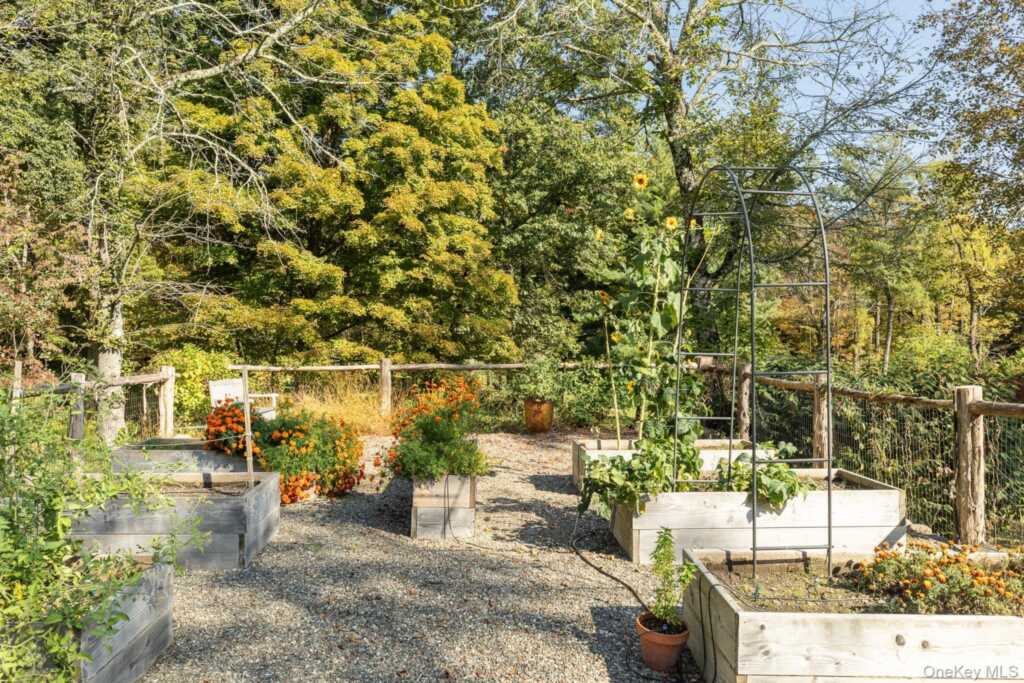 4-6 Old Primrose Hill Road, Rhinebeck, NY 12572 - Photo 47 of 47