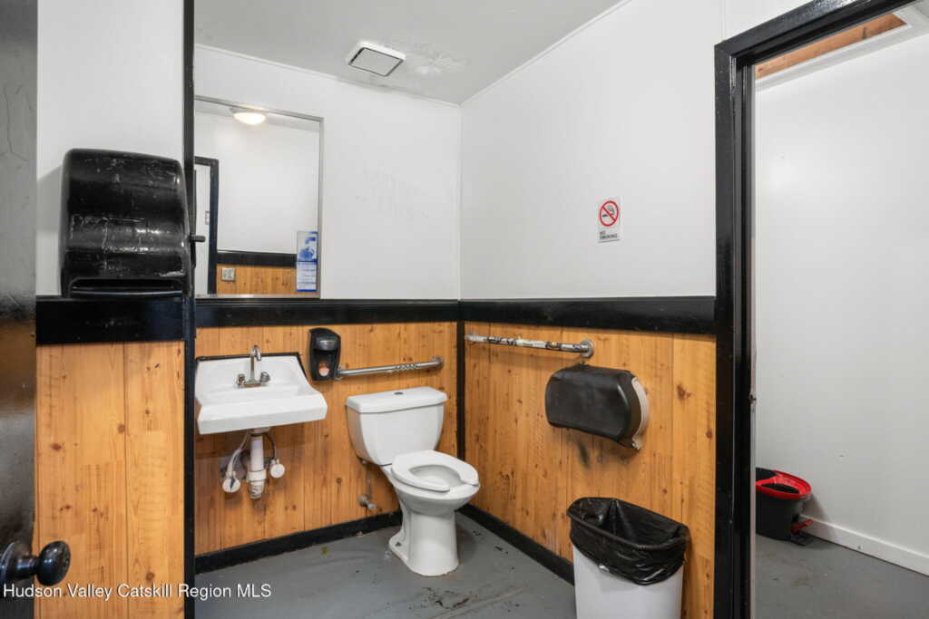 323 Wall Street, Kingston, NY 12401 - Photo 16 of 25