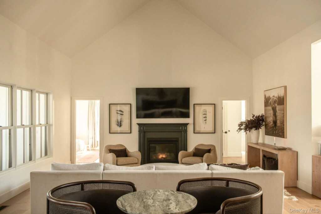 11 Crimson Hill Road, Rhinebeck, NY 12572 - Photo 10 of 37