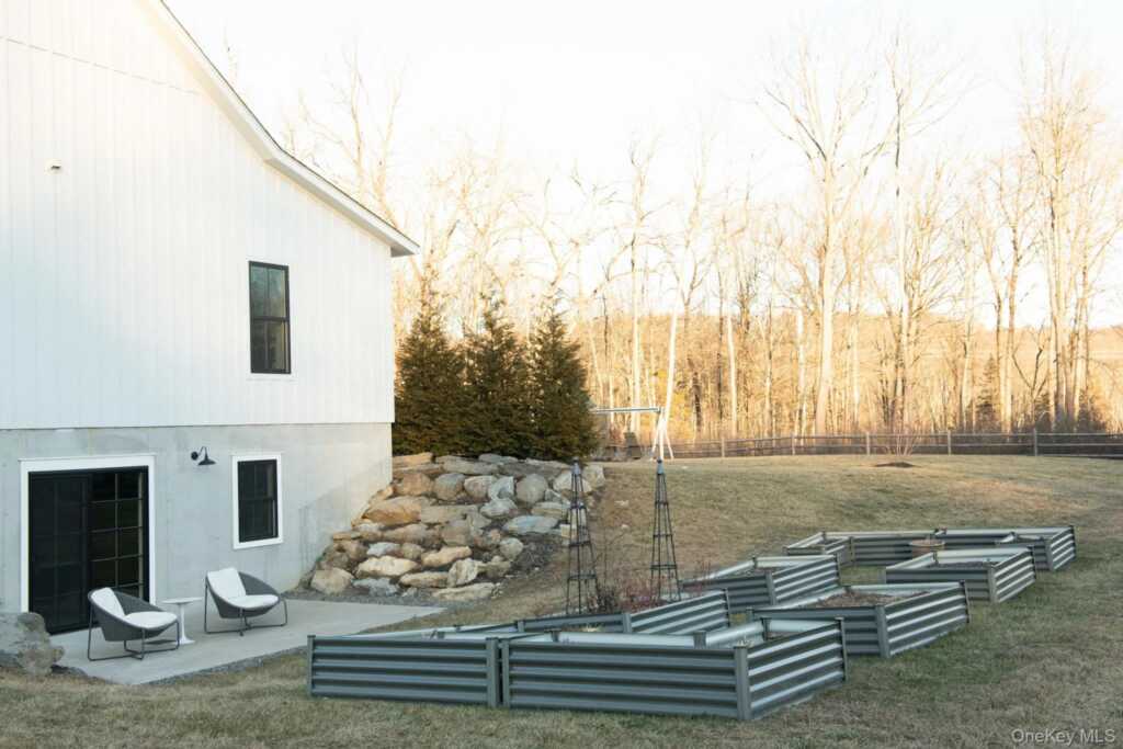 11 Crimson Hill Road, Rhinebeck, NY 12572 - Photo 33 of 37