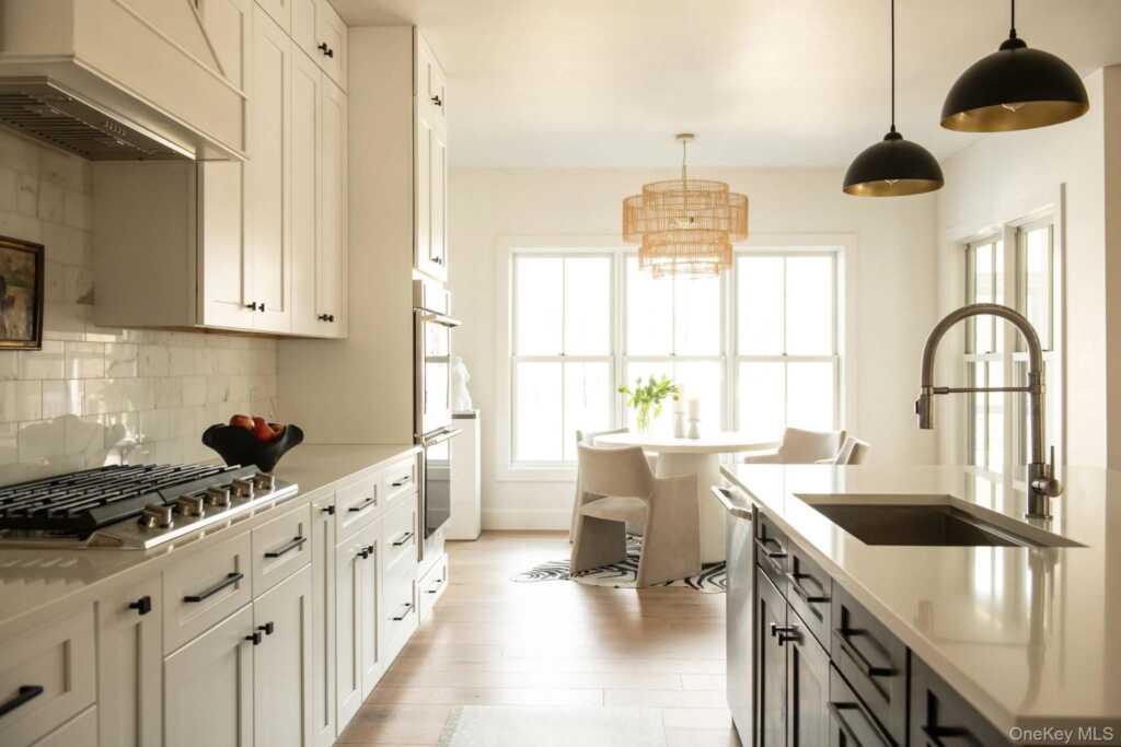 11 Crimson Hill Road, Rhinebeck, NY 12572 - Photo 4 of 37