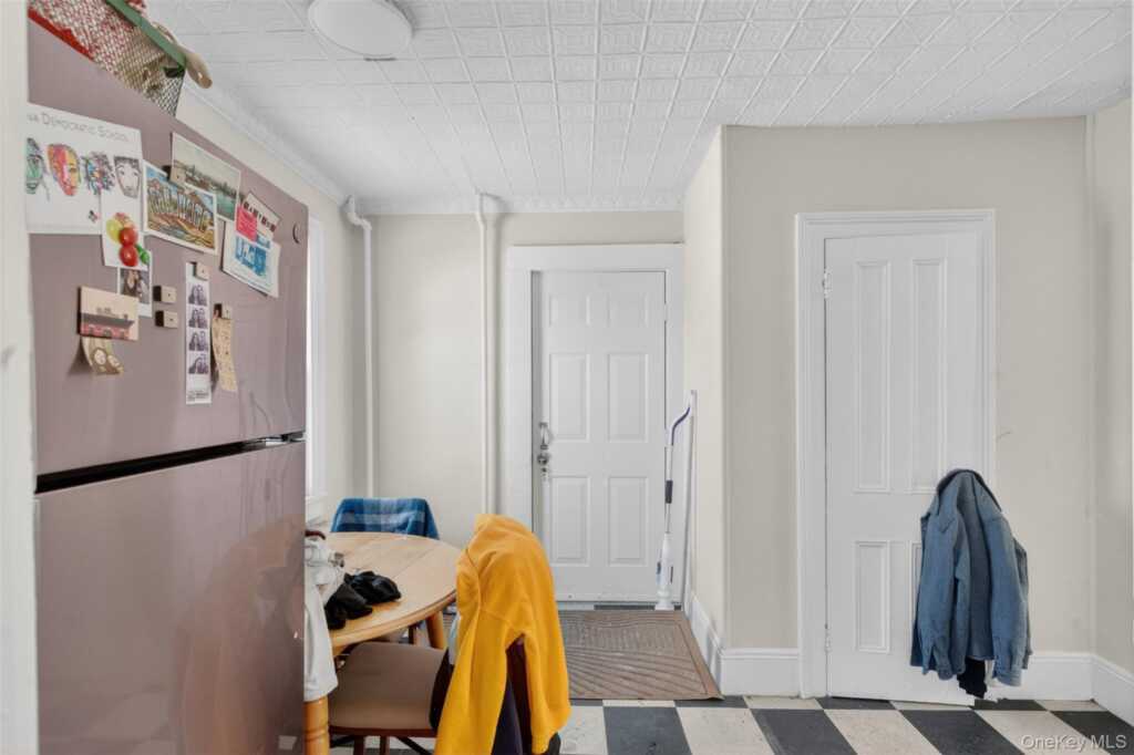 140 Albany Avenue, Kingston, NY 12401 - Photo 12 of 25