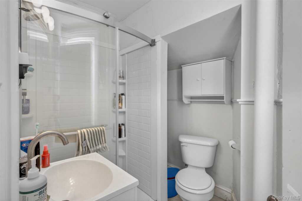 140 Albany Avenue, Kingston, NY 12401 - Photo 15 of 25