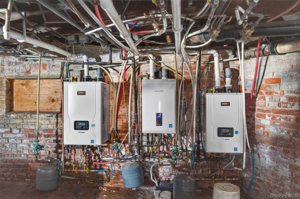 140 Albany Avenue, Kingston, NY 12401 - Photo 24 of 25