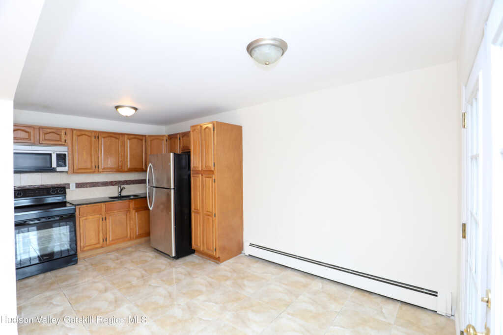 30 Lamb Avenue, Unit #5d, Saugerties, NY 12477 - Photo 5 of 22