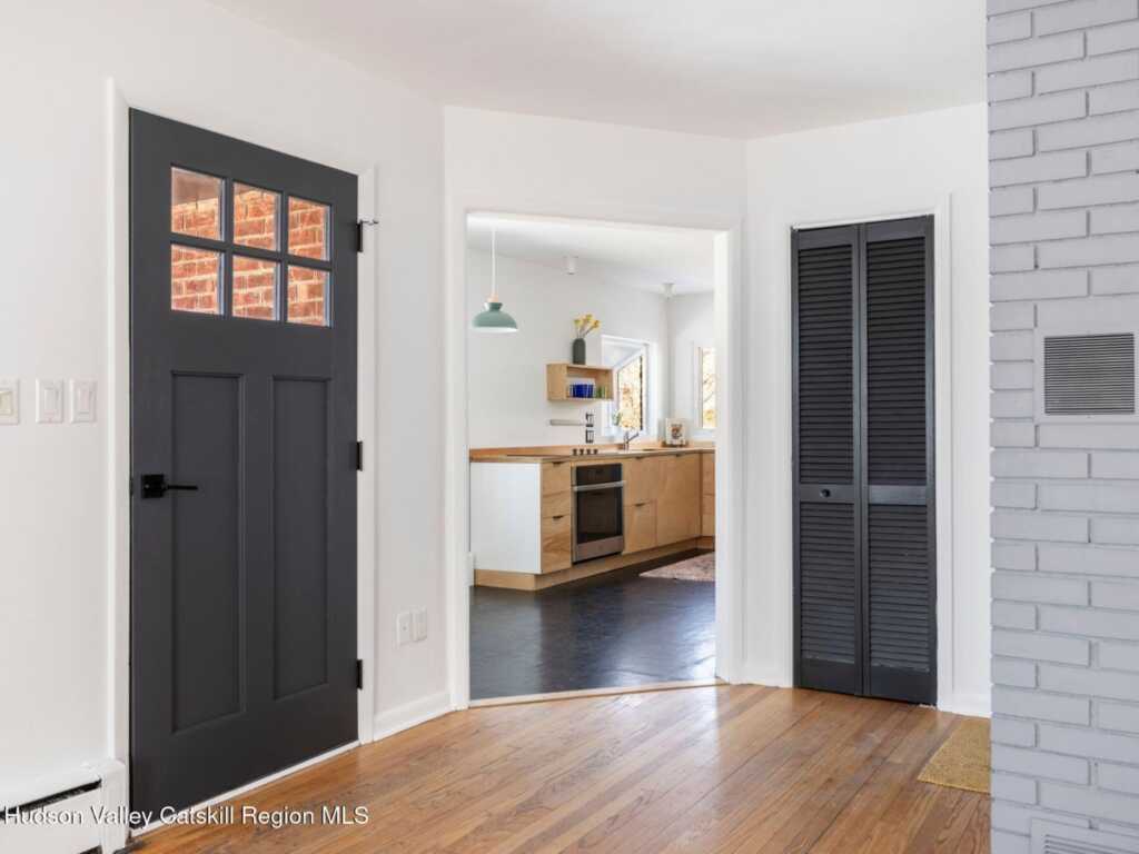 2 Florence Street, Kingston, NY 12401 - Photo 6 of 41