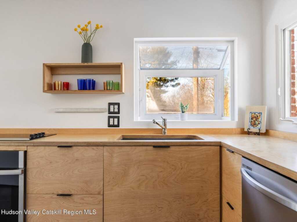 2 Florence Street, Kingston, NY 12401 - Photo 9 of 41