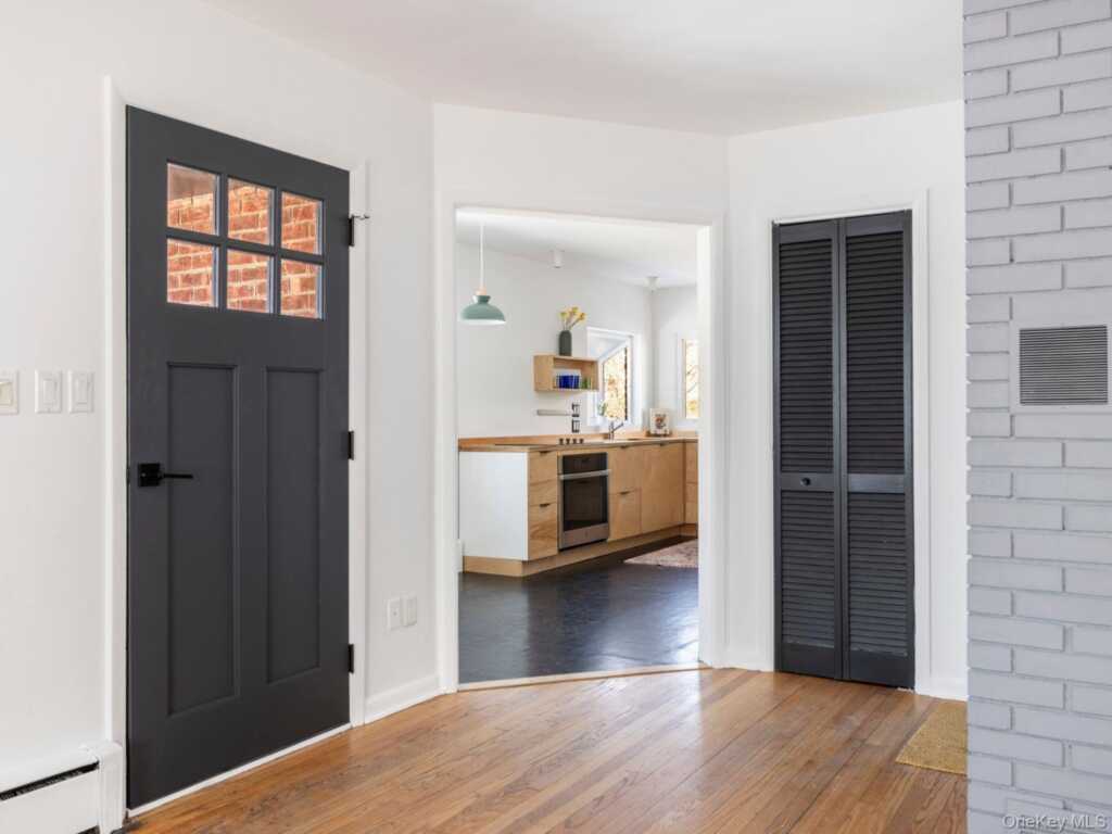 2 Florence Street, Kingston, NY 12401 - Photo 6 of 41