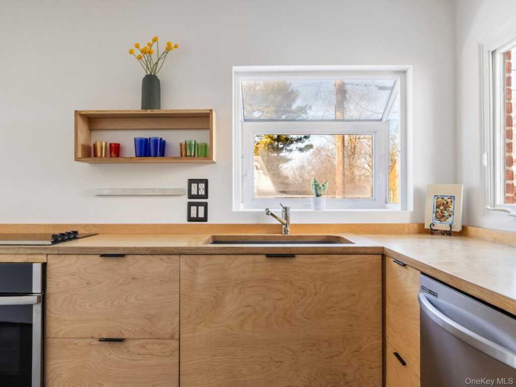 2 Florence Street, Kingston, NY 12401 - Photo 9 of 41