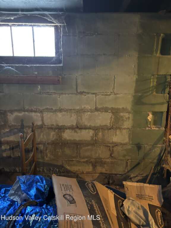 18 Schryver Court, Kingston, NY 12401 - Photo 12 of 23