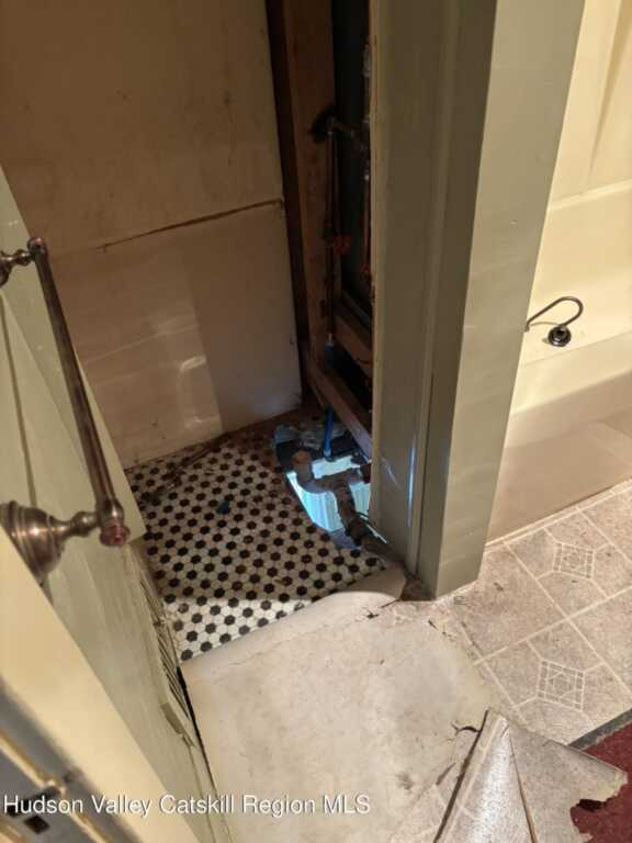 18 Schryver Court, Kingston, NY 12401 - Photo 20 of 23