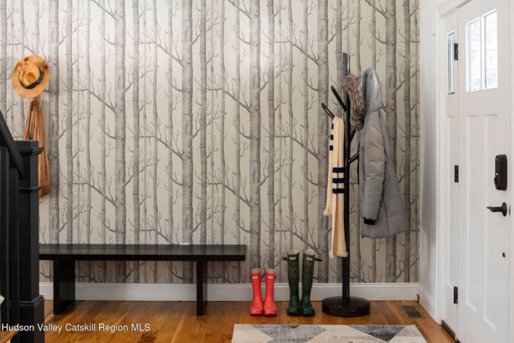 46 Will Tremper Drive, Rhinebeck, NY 12572 - Photo 3 of 37