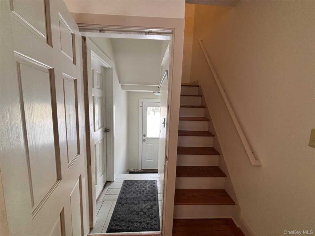 11 W Bridge Street, Unit #Rear, Saugerties, NY 12477 - Photo 16 of 42