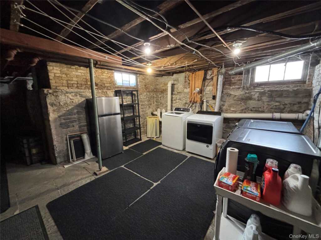 11 W Bridge Street, Unit #Rear, Saugerties, NY 12477 - Photo 40 of 42