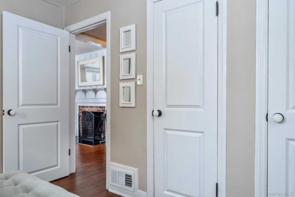 323 Hillside Avenue, Hurley, NY 12443 - Photo 19 of 48