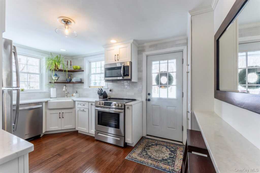 323 Hillside Avenue, Hurley, NY 12443 - Photo 28 of 48