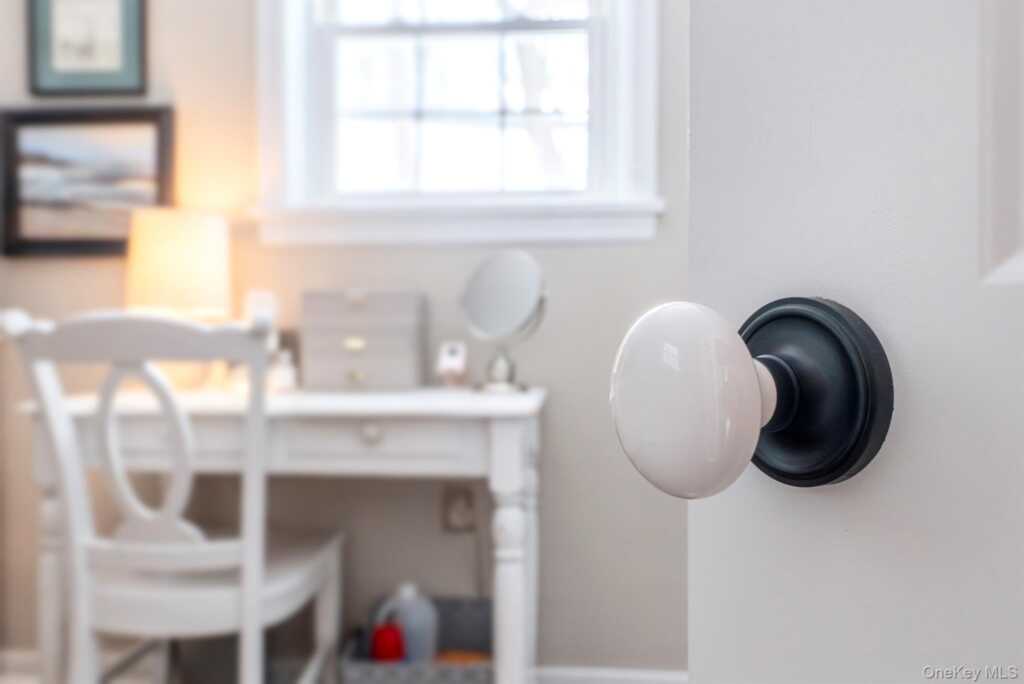 323 Hillside Avenue, Hurley, NY 12443 - Photo 33 of 48