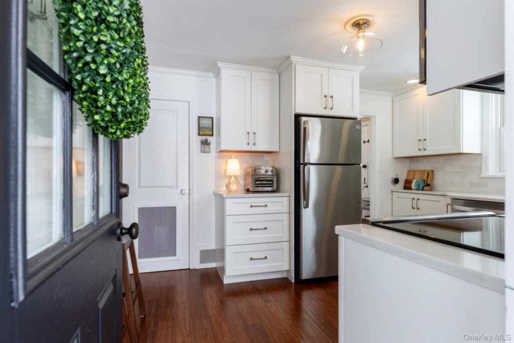 323 Hillside Avenue, Hurley, NY 12443 - Photo 39 of 48