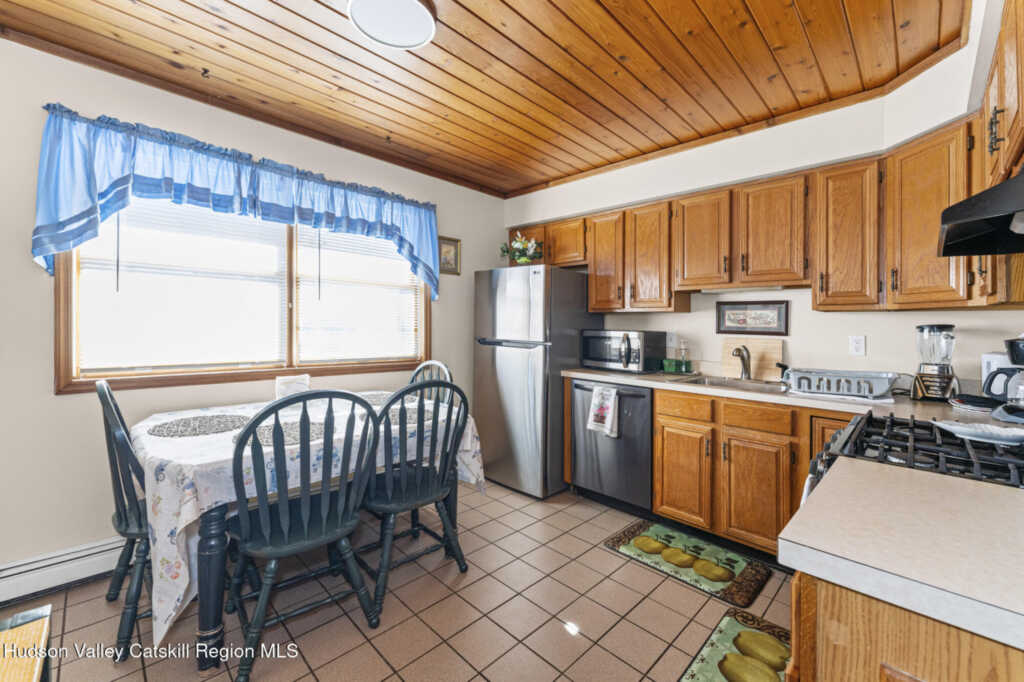 66-68 Post Street, Saugerties, NY 12477 - Photo 7 of 40