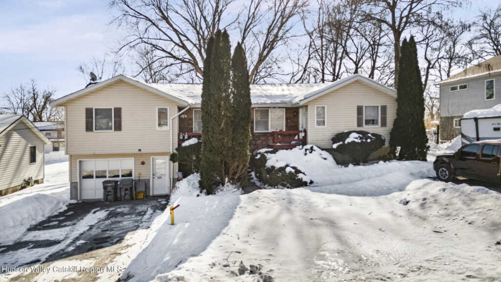 66-68 Post Street, Saugerties, NY 12477 - Photo 2 of 49