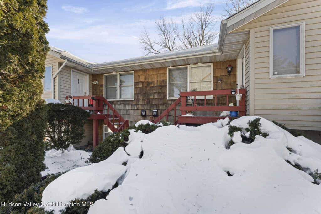 66-68 Post Street, Saugerties, NY 12477 - Photo 3 of 49