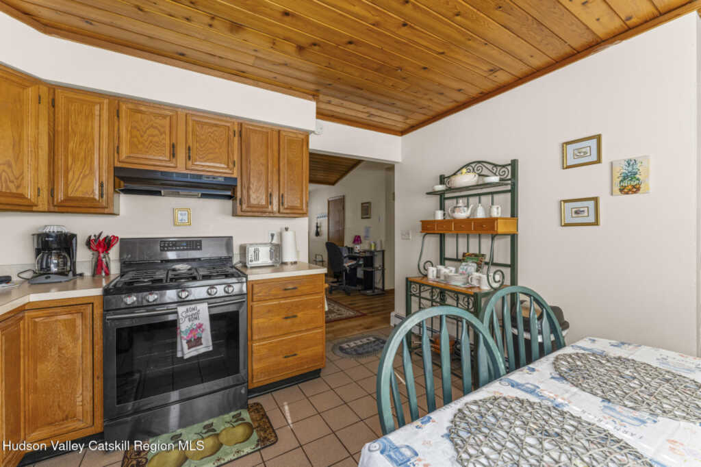 66-68 Post Street, Saugerties, NY 12477 - Photo 9 of 49