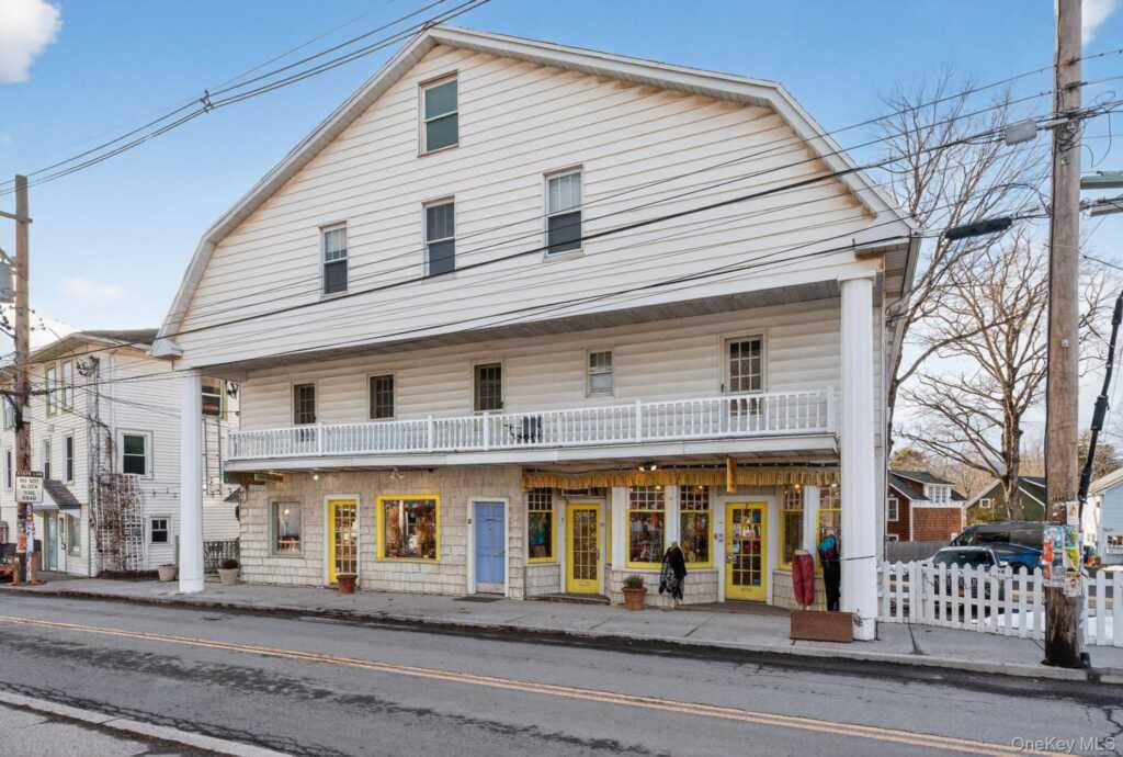 9 Rock City Road, Woodstock, NY 12498