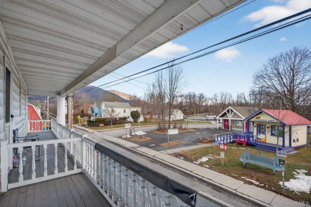 9 Rock City Road, Woodstock, NY 12498 - Photo 4 of 36