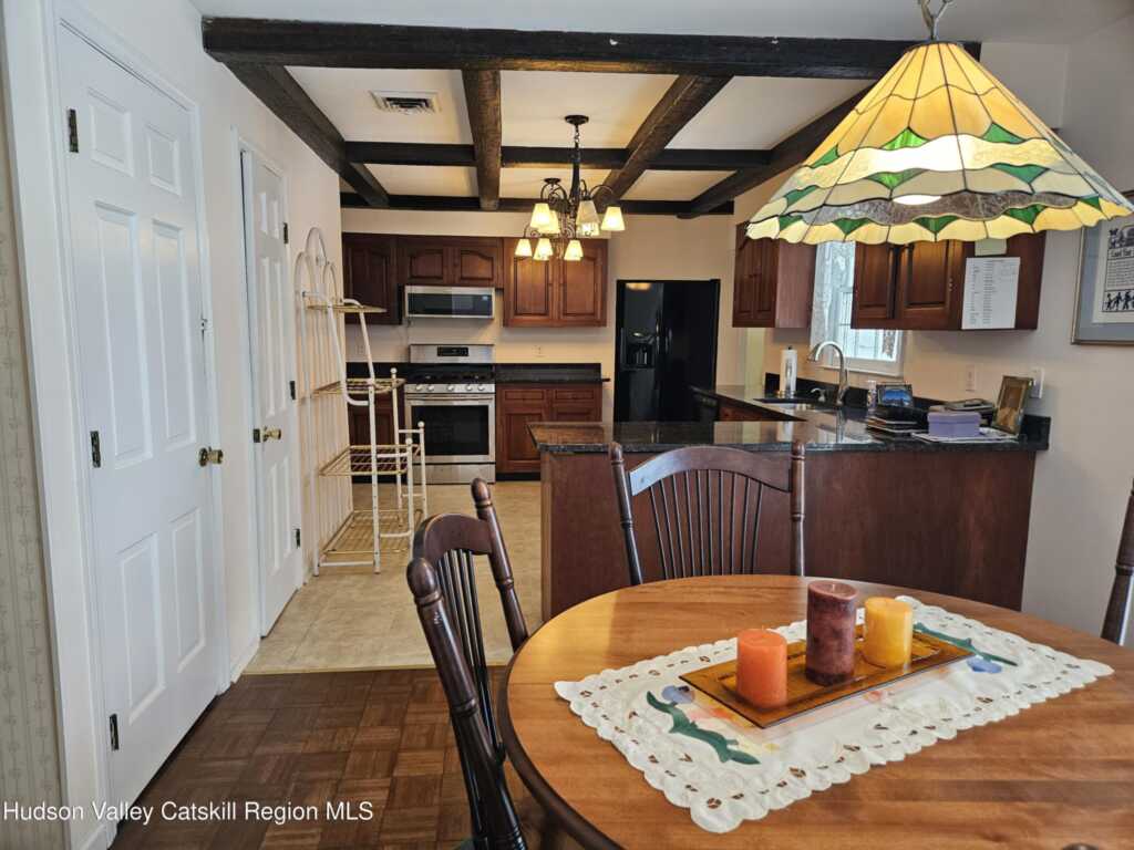 14 Garden Court, Saugerties, NY 12477 - Photo 10 of 27