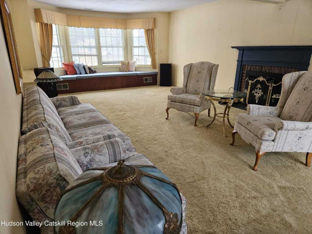 14 Garden Court, Saugerties, NY 12477 - Photo 4 of 27