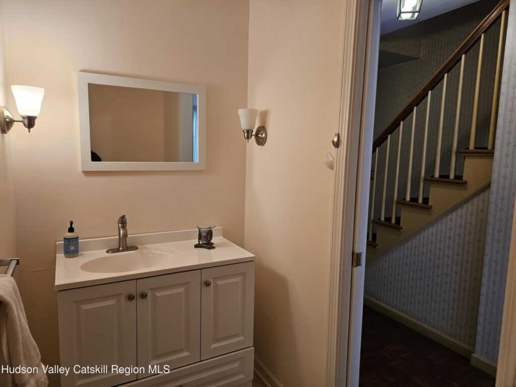 14 Garden Court, Saugerties, NY 12477 - Photo 8 of 27