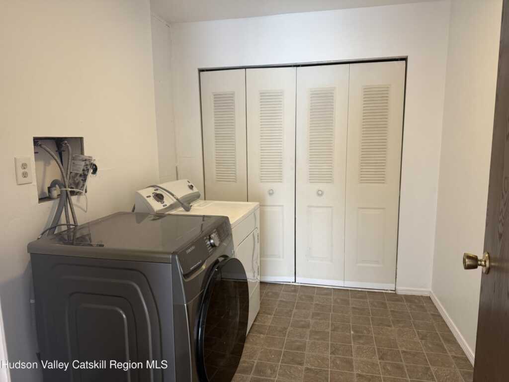 259 Village Court, Kingston, NY 12401 - Photo 19 of 20