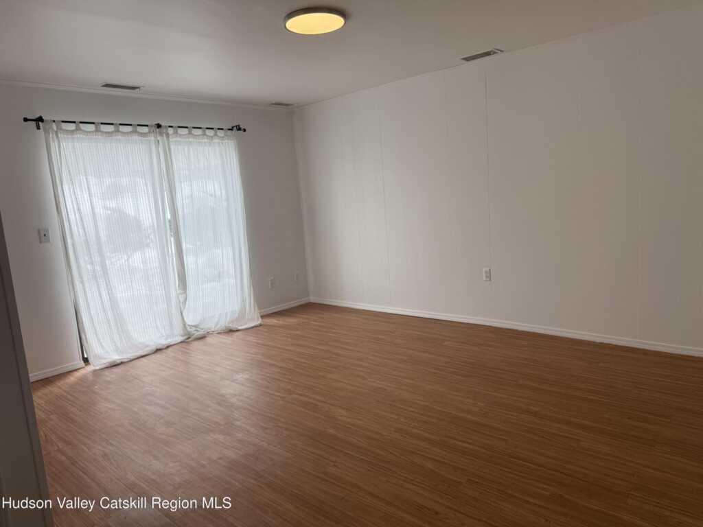 259 Village Court, Kingston, NY 12401 - Photo 8 of 20