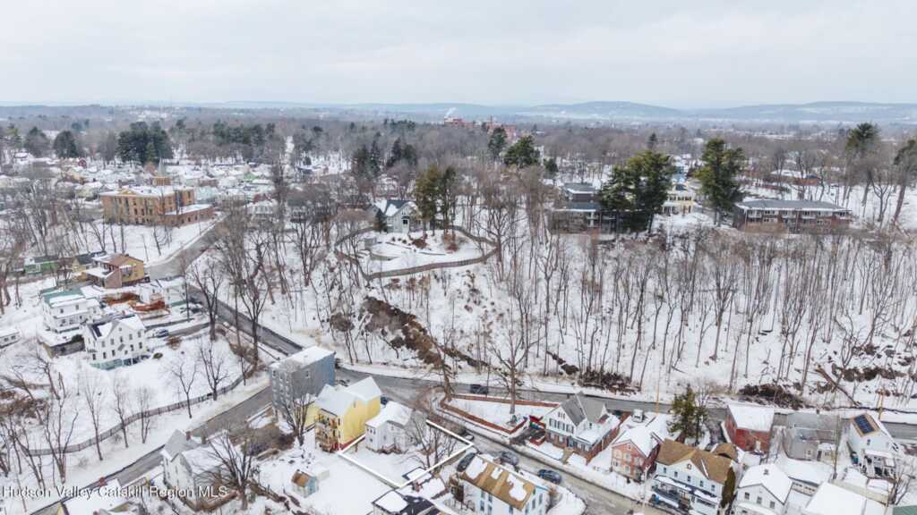 104 Pierpont Street, Kingston, NY 12401 - Photo 10 of 16