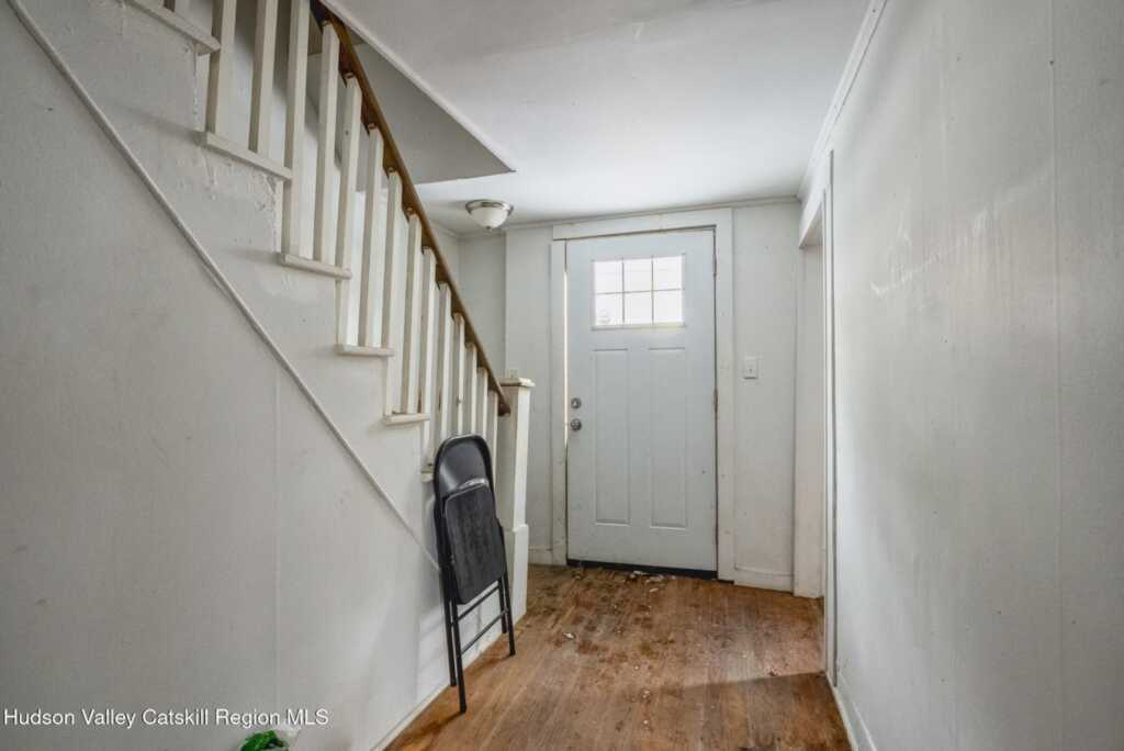 104 Pierpont Street, Kingston, NY 12401 - Photo 11 of 16