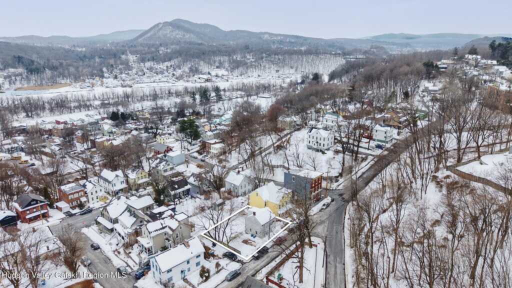 104 Pierpont Street, Kingston, NY 12401 - Photo 8 of 16