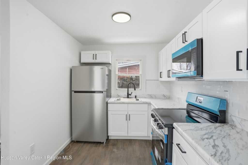 36 Country Club Drive, Saugerties, NY 12477 - Photo 12 of 32