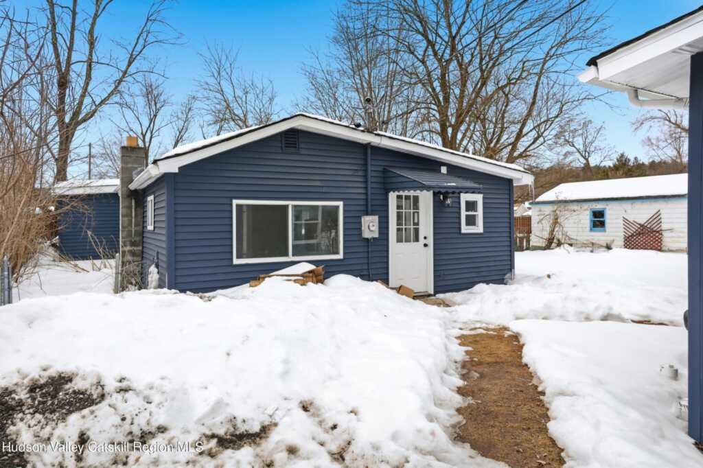 36 Country Club Drive, Saugerties, NY 12477 - Photo 2 of 32