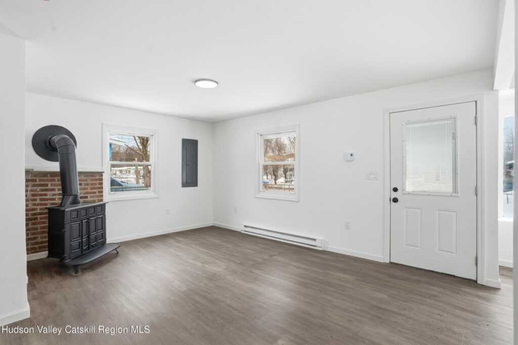 36 Country Club Drive, Saugerties, NY 12477 - Photo 5 of 32