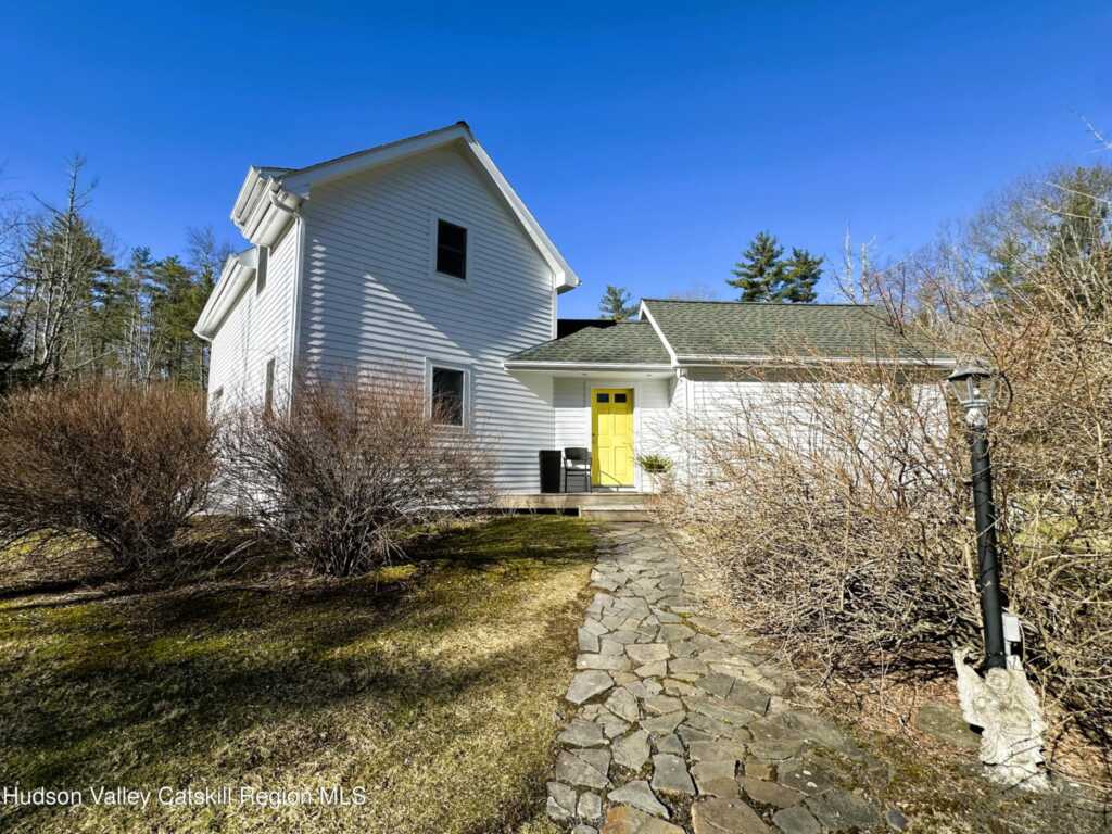 281 Chestnut Hill Road, Woodstock, NY 12498