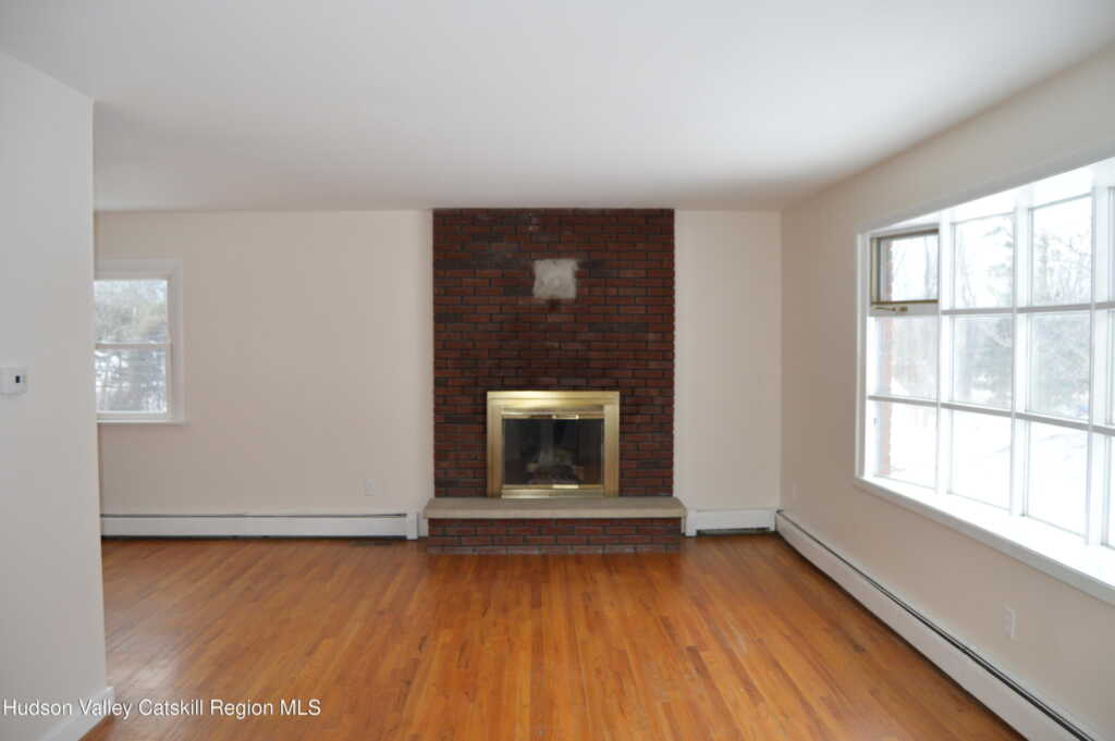 108 Flower Hill, Kingston, NY 12401 - Photo 5 of 21