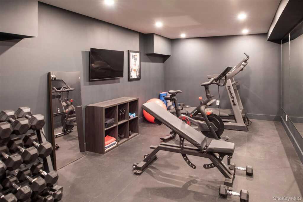 195 Vlei Road, Rhinebeck, NY 12572 - Photo 21 of 34