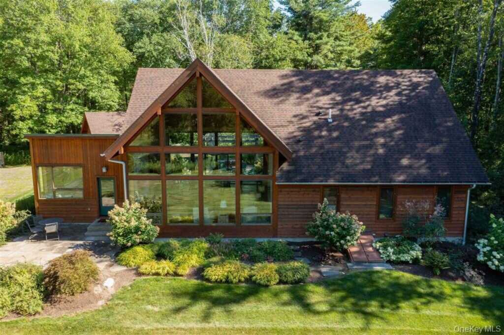 195 Vlei Road, Rhinebeck, NY 12572 - Photo 32 of 34