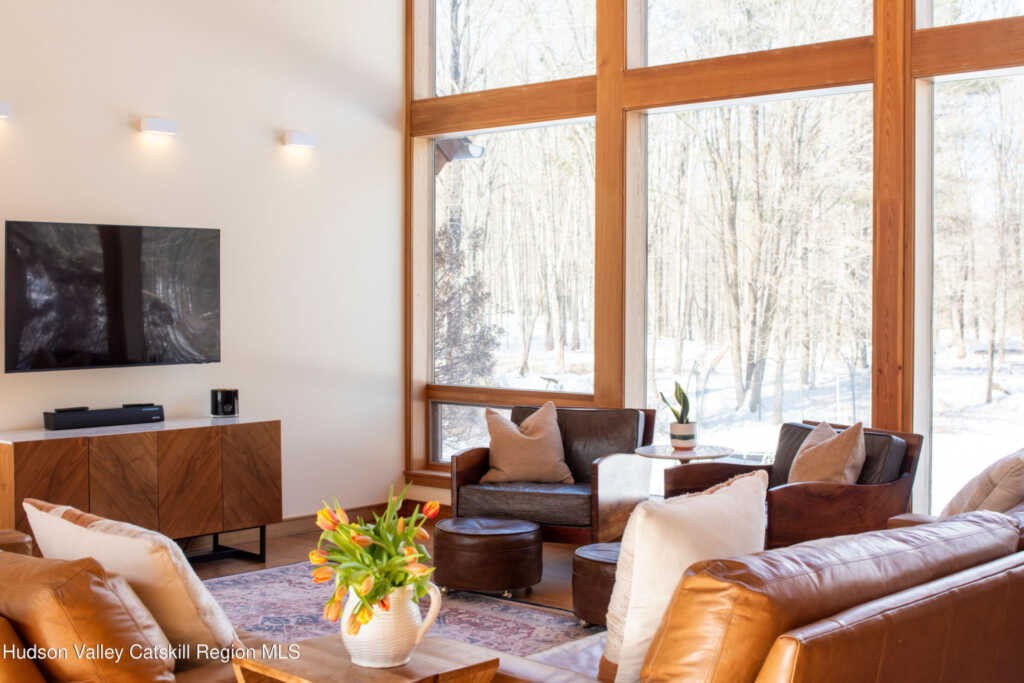 195 Vlei Road, Rhinebeck, NY 12572 - Photo 9 of 24