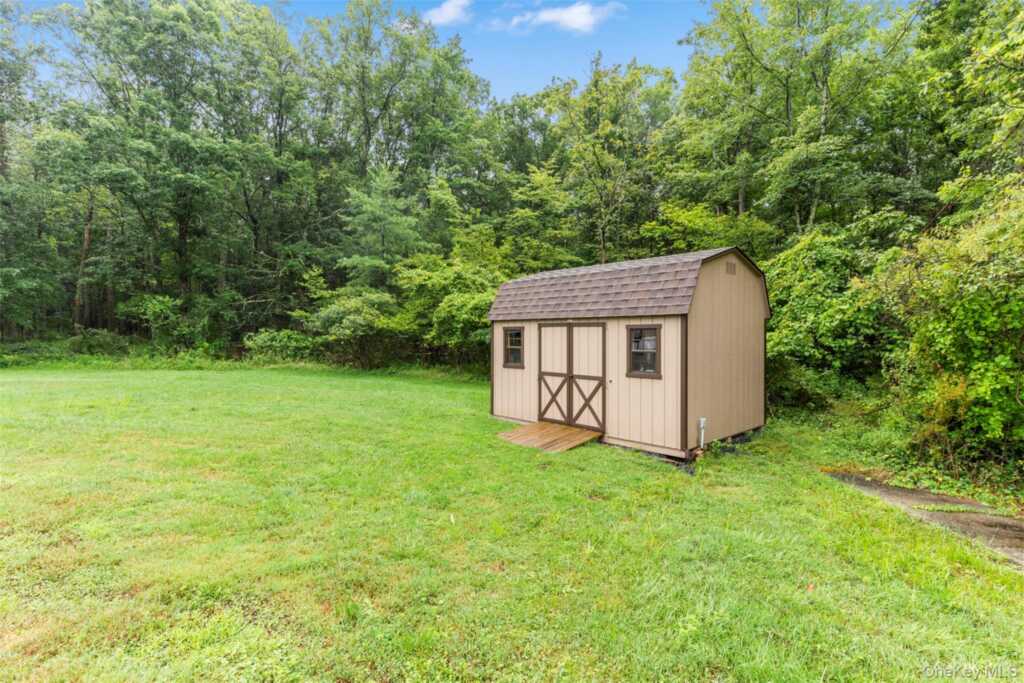 242 Ruby, Unit #18, Kingston, NY 12401 - Photo 20 of 23