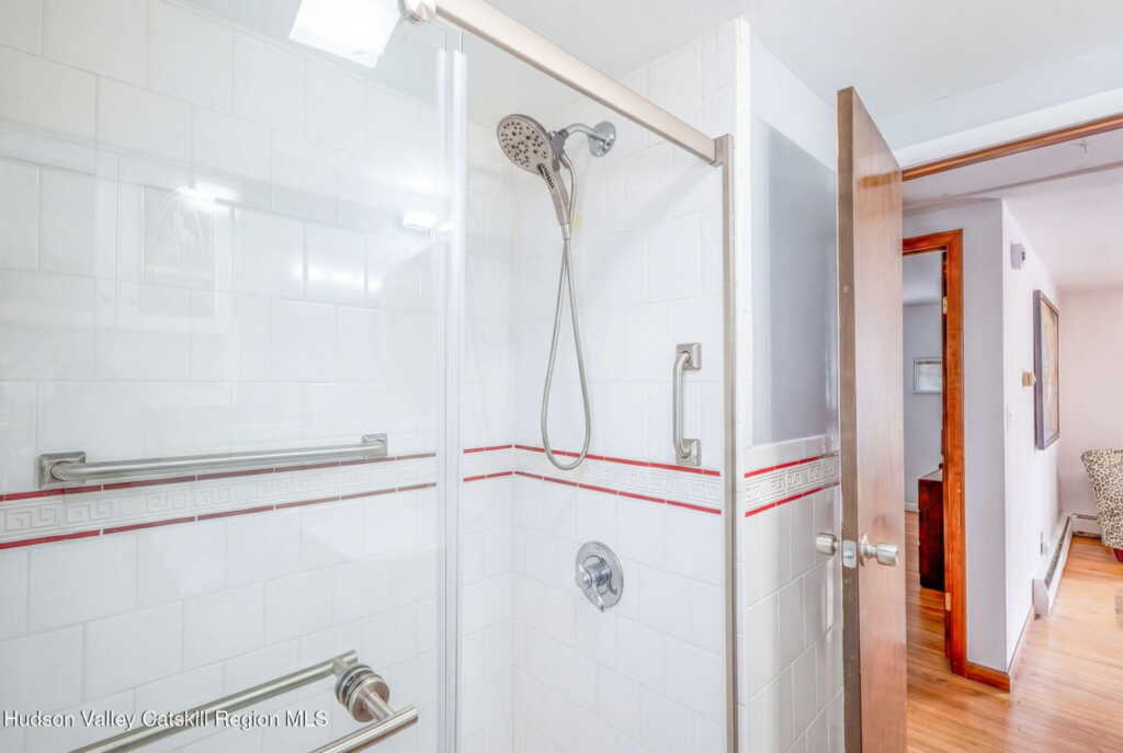 538 Mtn View Avenue, Hurley, NY 12443 - Photo 12 of 19