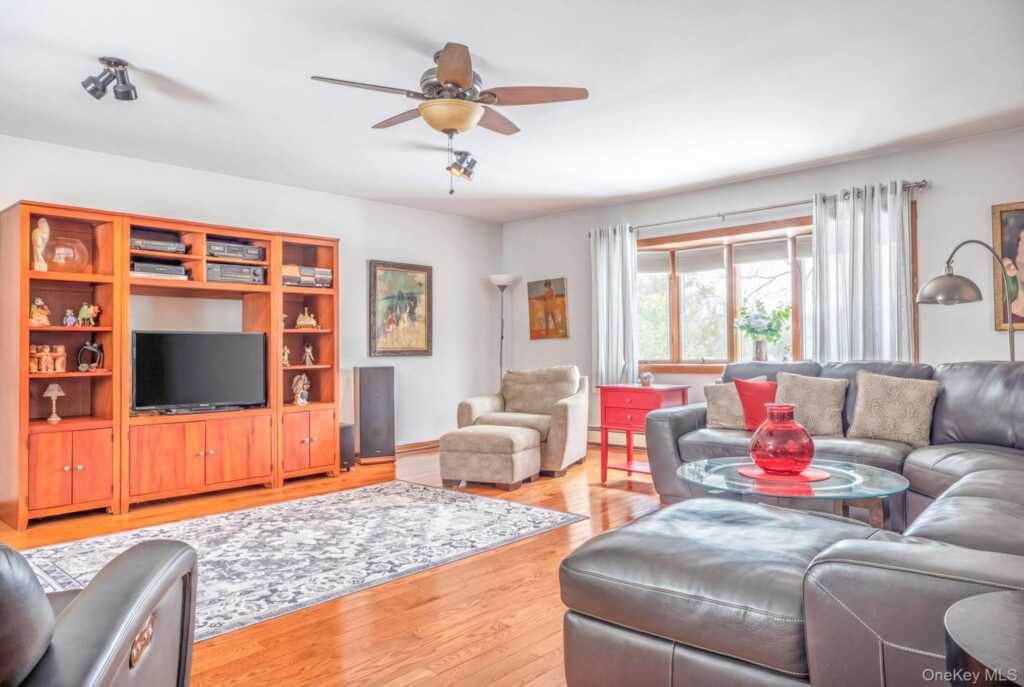 538 Mountain View Avenue, Hurley, NY 12443 - Photo 18 of 19